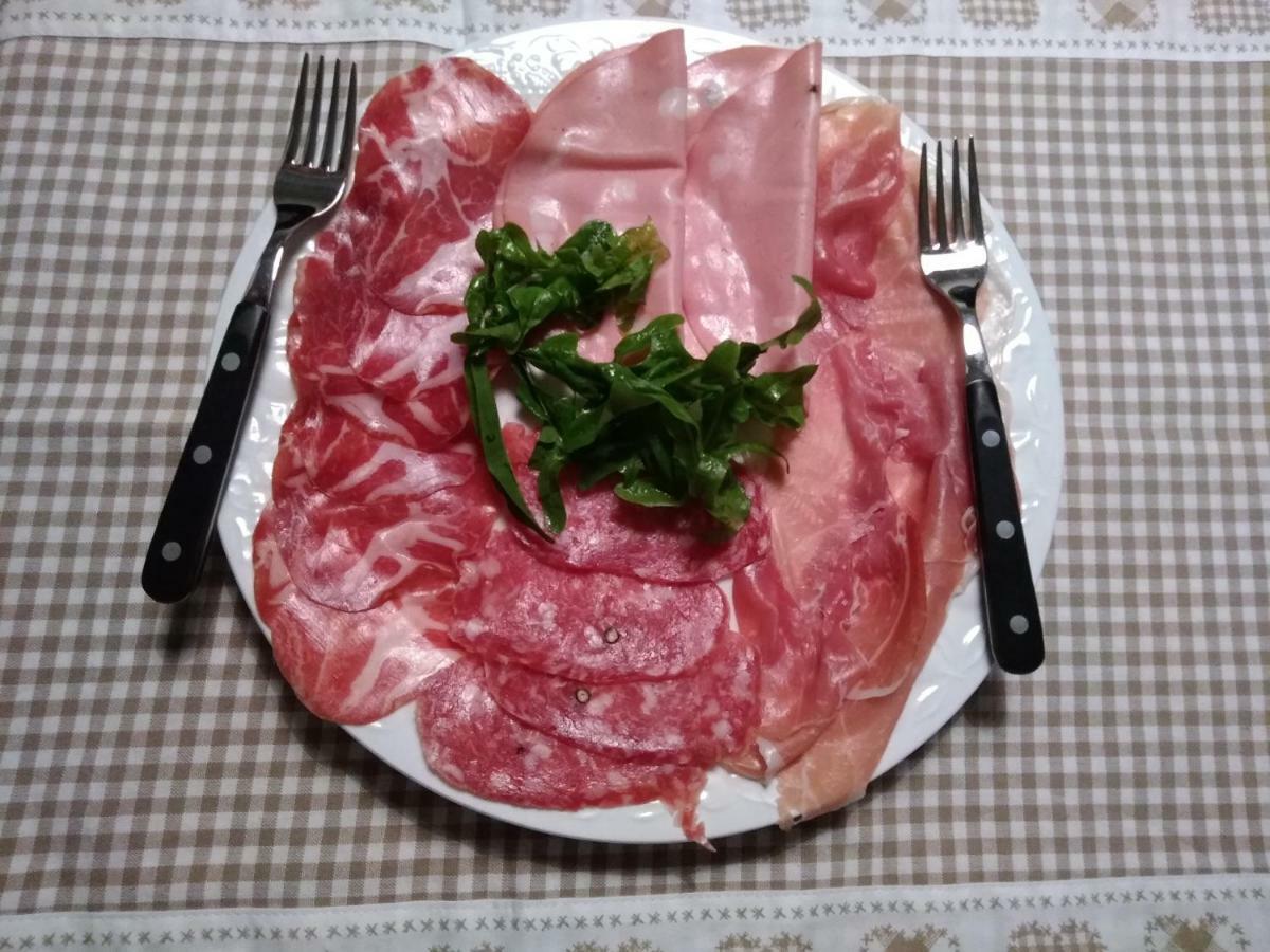 לינה וארוחת בוקר פסארו Il Vicolo 48 מראה חיצוני תמונה